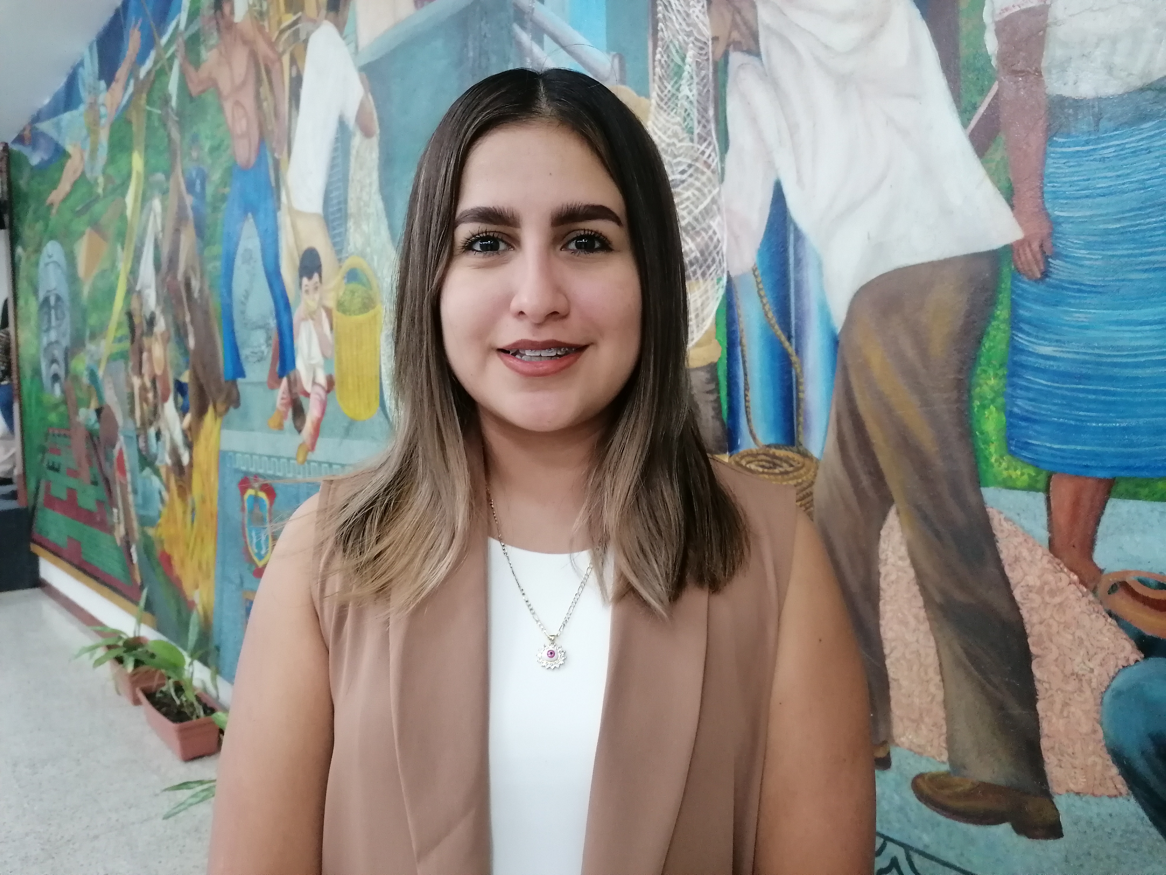 Jóvenes de secundaria y preparatoria enfrentan depresión y suicidio