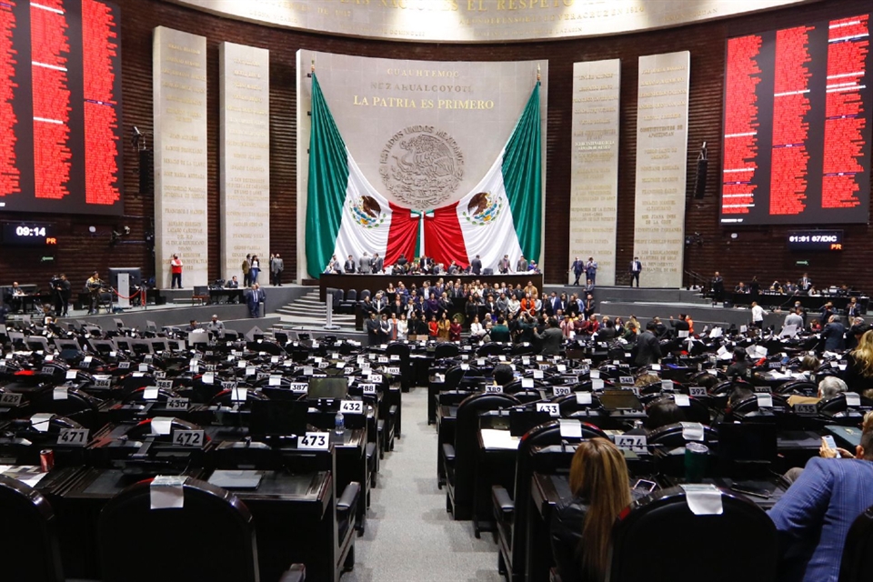 ‘Compra’ Morena a aliados con dinero y registro