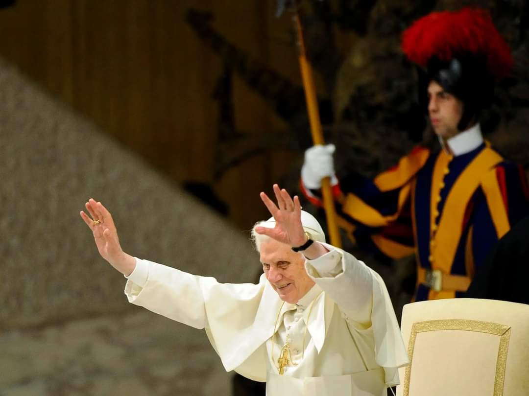 Muere el  papa emérito Benedicto XVI a los 95 años
