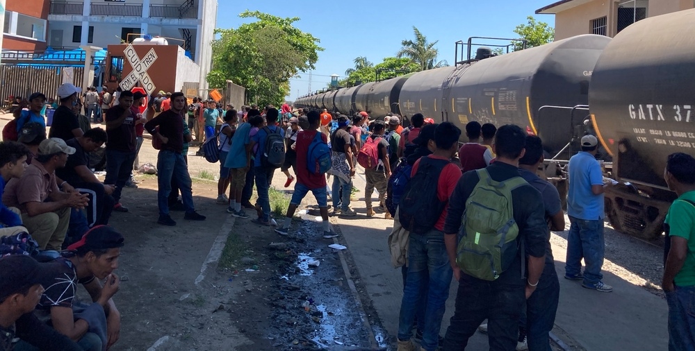 80 migrantes se quedaron a trabajar en Coatza