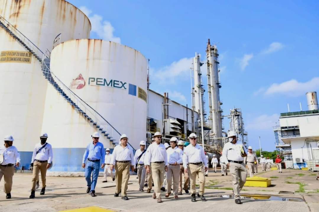 Director de Pemex recorre ProAgroindustria en Coatzacoalcos