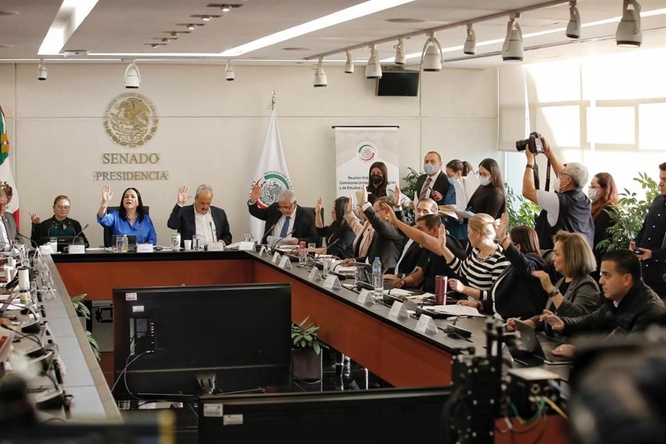 Da Senado aval al ‘Plan B’ electoral