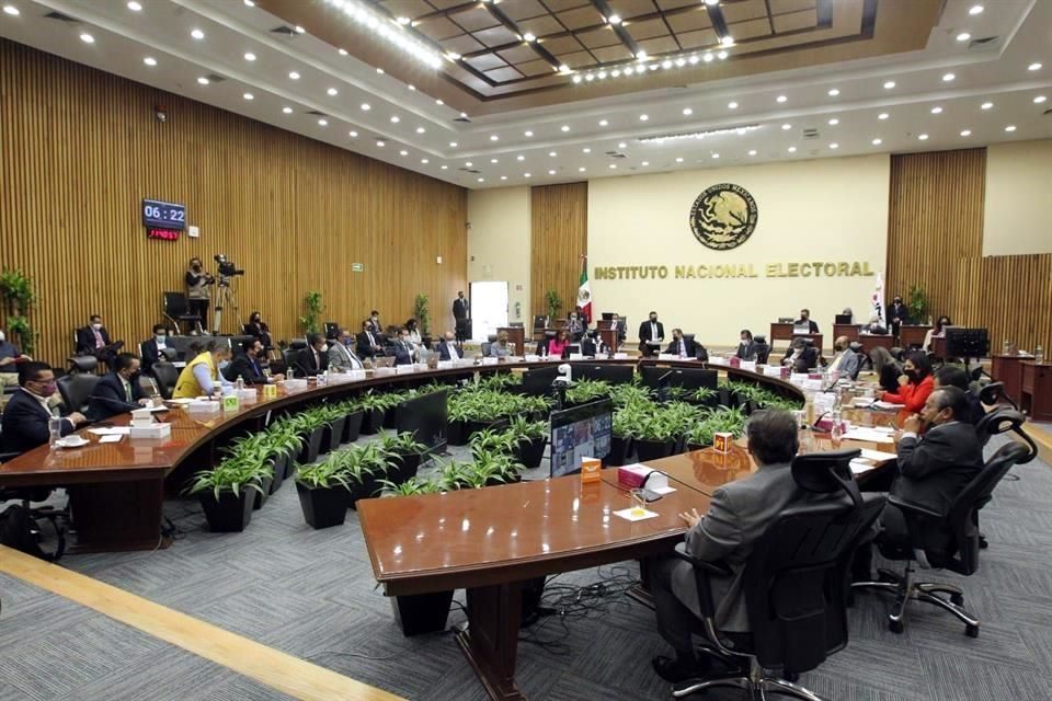 Suaviza ‘Plan B’ electoral castigo a partidos