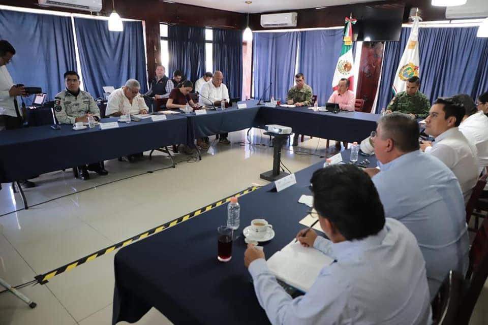 Cuitláhuac encabeza la mesa de seguridad en Coatzacoalcos y recorre obra de panteón forense