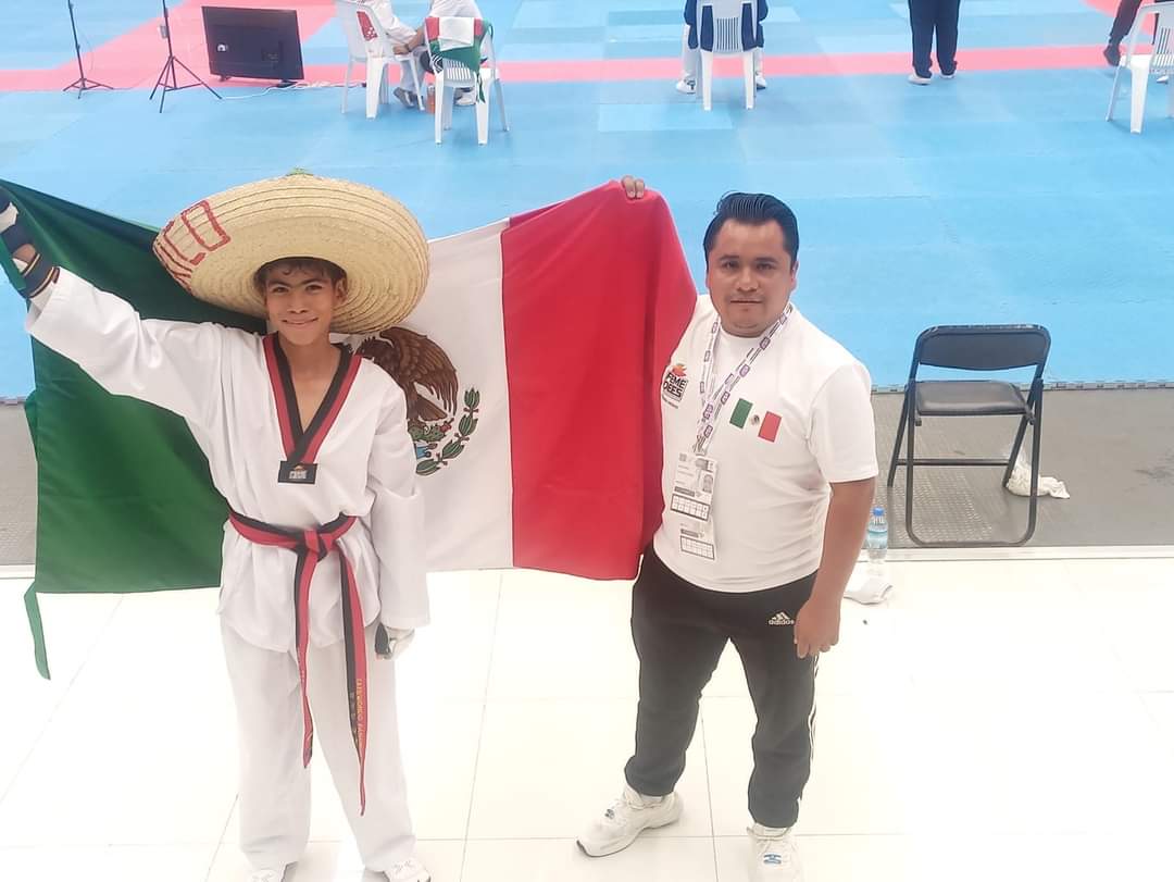 Diego Carrera Ronzón gana medalla de oro en Campeonato Mundial Escolar de Taekwondo