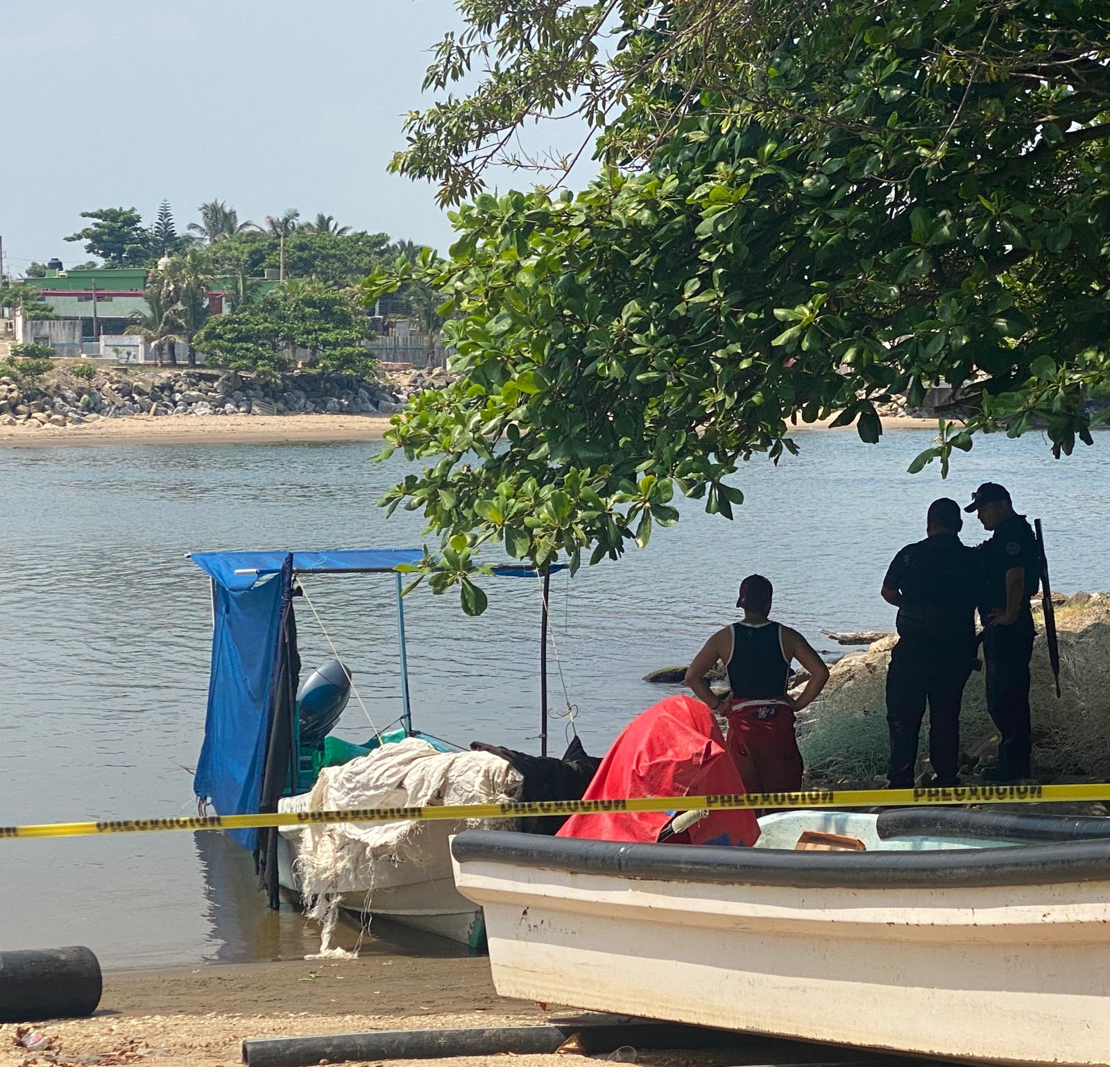 Lo mató golpe de calor: muere soldador de una embarcación en costas de Coatzacoalcos