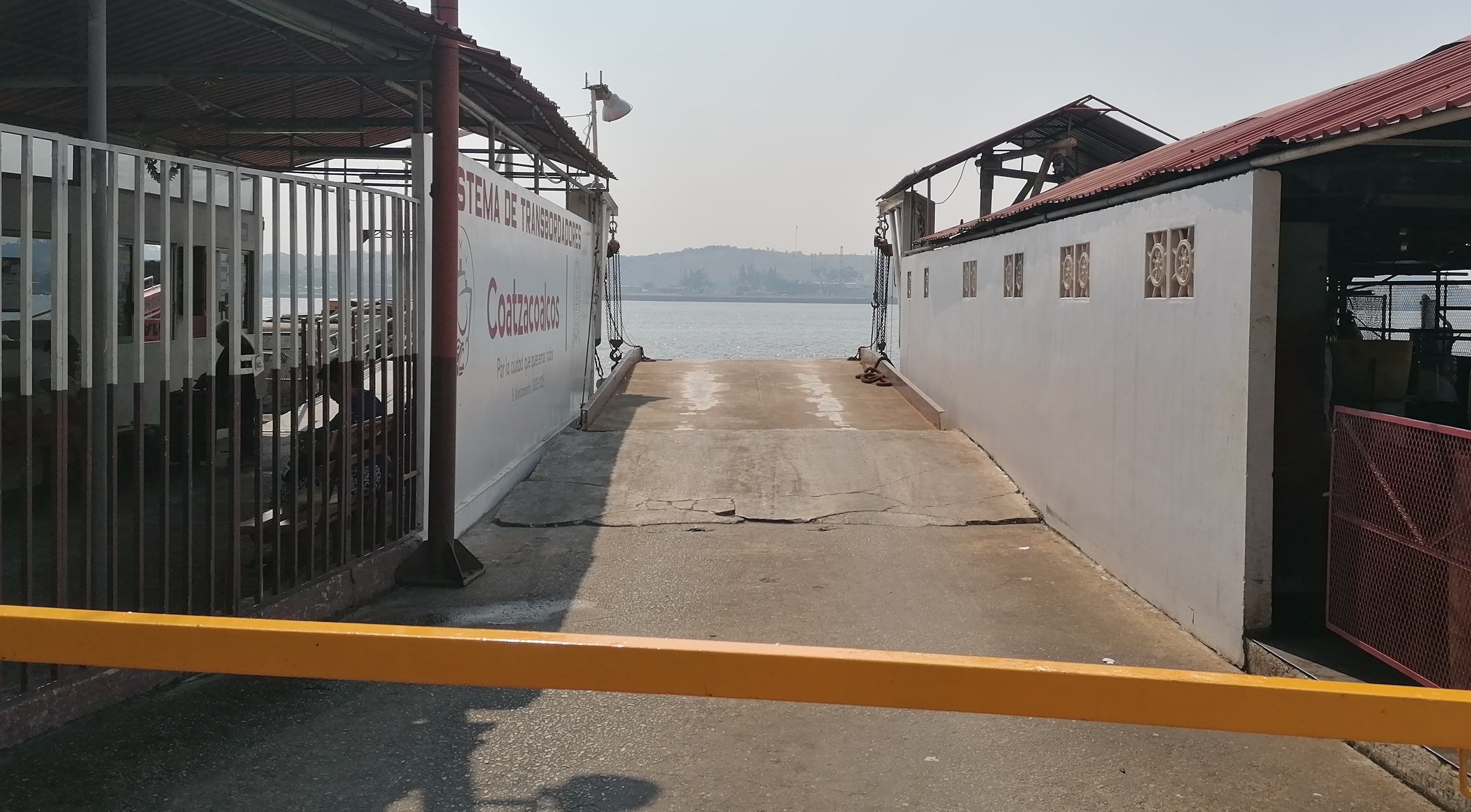 Aumentan 30 por ciento cruces del transbordador entre Coatza y Allende