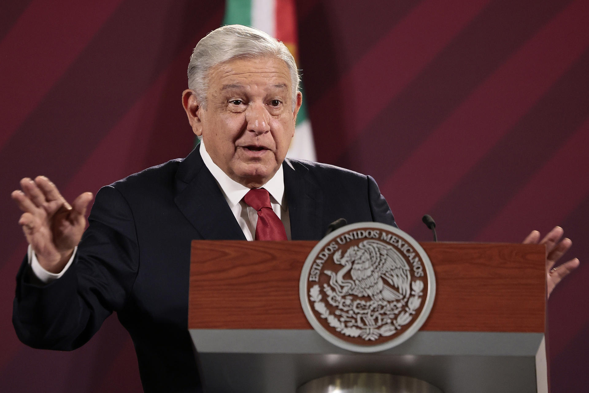 AMLO debe evitar pronunciarse sobre temas electorales: TEPJF
