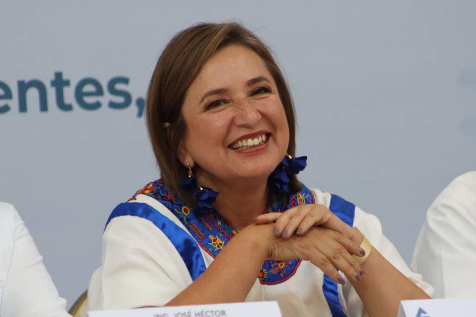 AMLO destapa a Xóchitl Gálvez como la candidata presidencial de la oposición