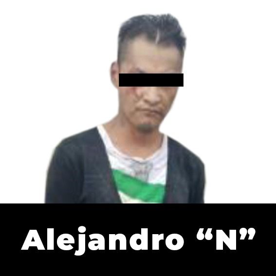 Caen tres hombres y una mujer, con 25 dosis de cristal y una bolsa de hierba verde