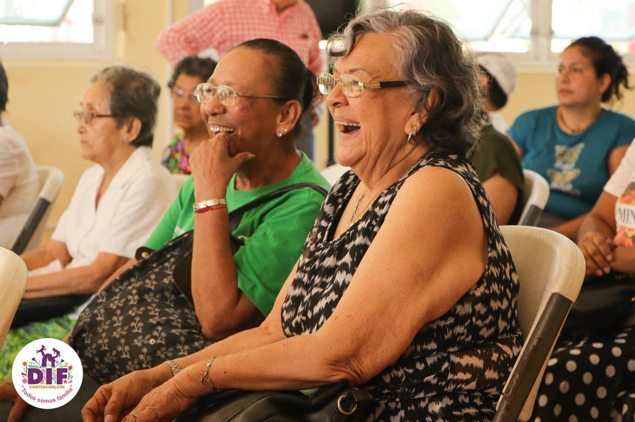 DIF Municipal Coatzacoalcos inaugura la Semana del Adulto Mayor con actividades y conferencias