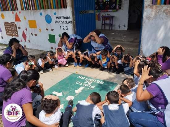 DIF Municipal Coatzacoalcos realiza simulacro en conmemoración del Día Nacional de Protección Civil