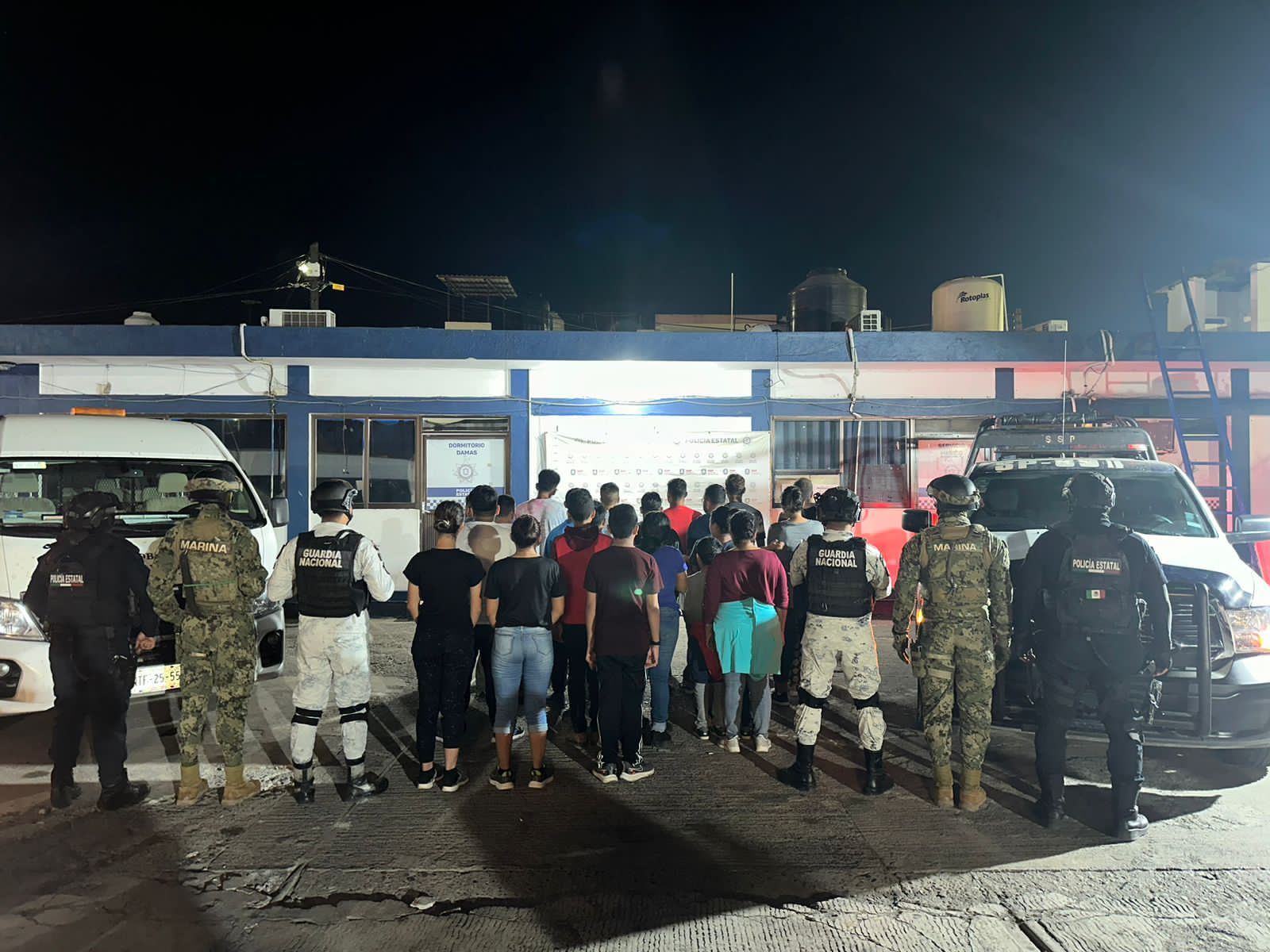 Brinda SSP apoyo humanitario a 311 indocumentados en siete municipios