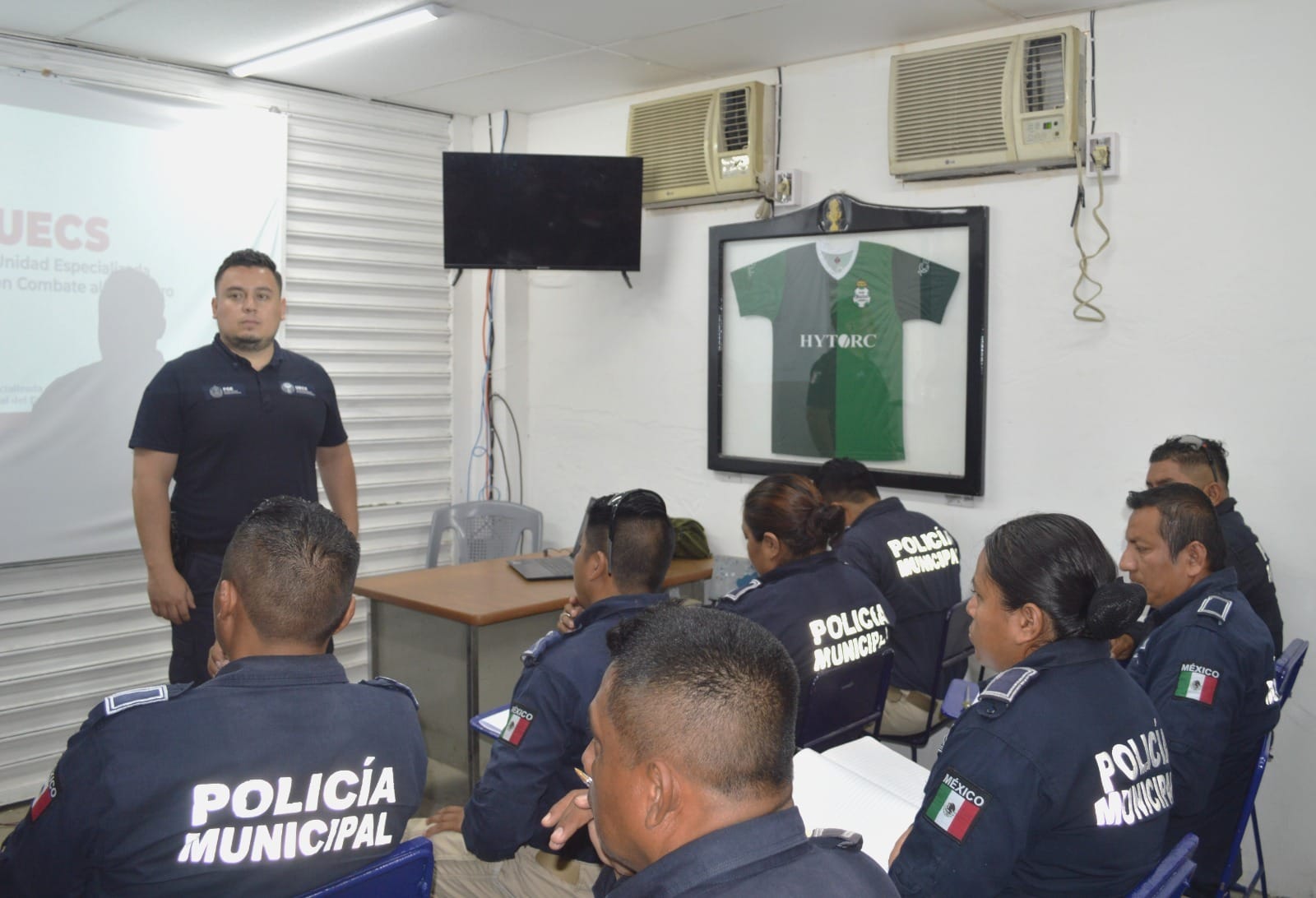 Capacitan a la Policía Municipal en Combate al Secuestro y Engaño Telefónico