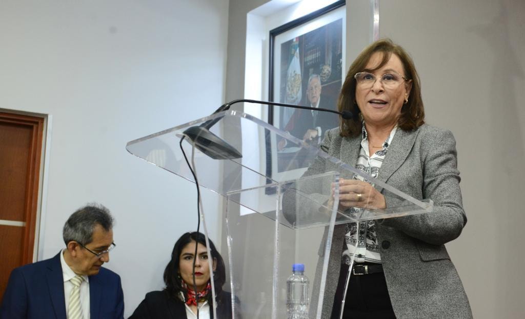 AMLO DESPIDE CON APLAUSOS A ROCÍO NAHLE
