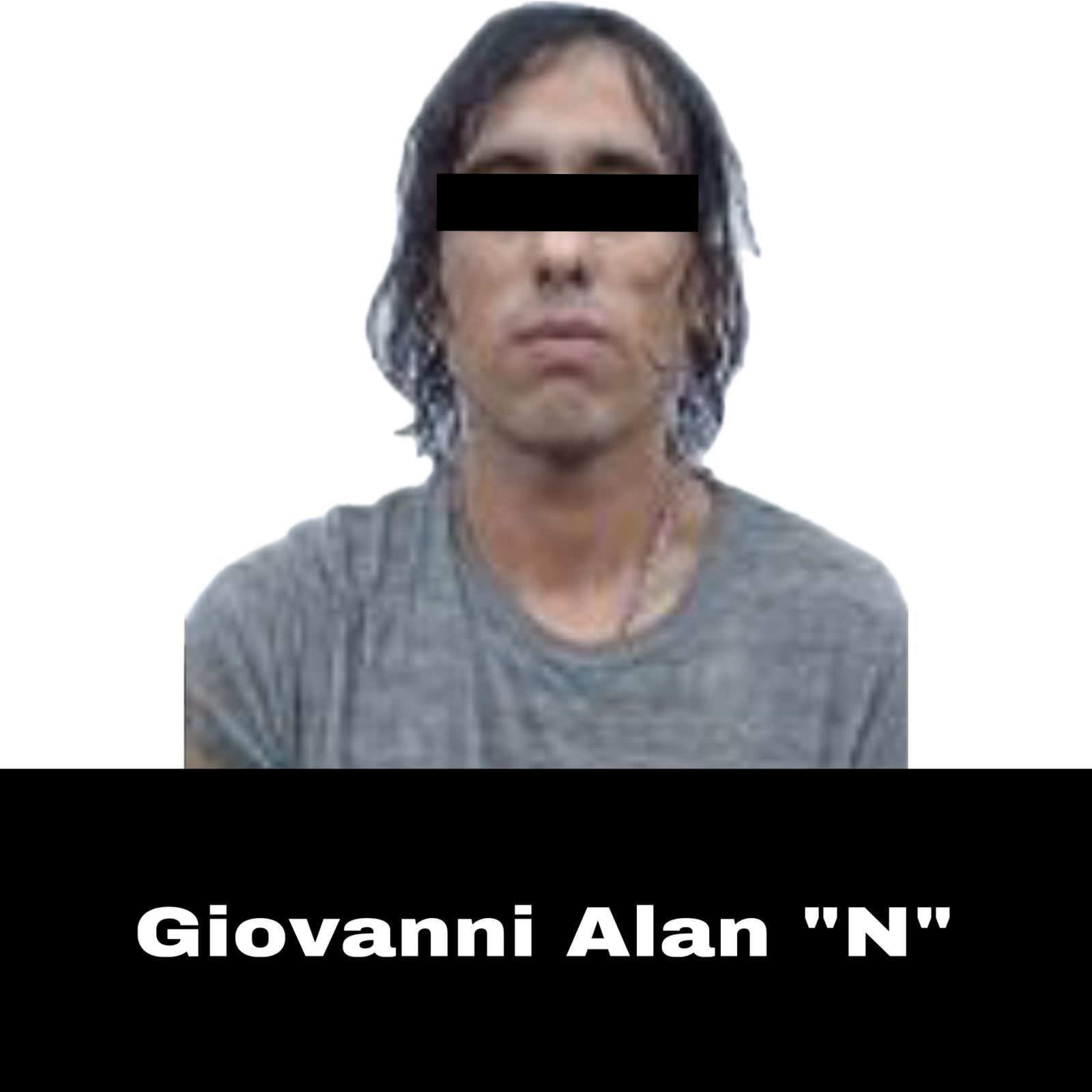 Atrapan a ocho hombres y tres mujeres con mil 200 dosis de estupefacientes en Coatzintla