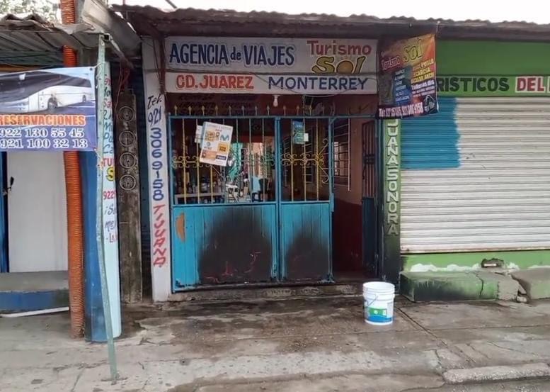 Incendian agencia de viajes en Coatzacoalcos