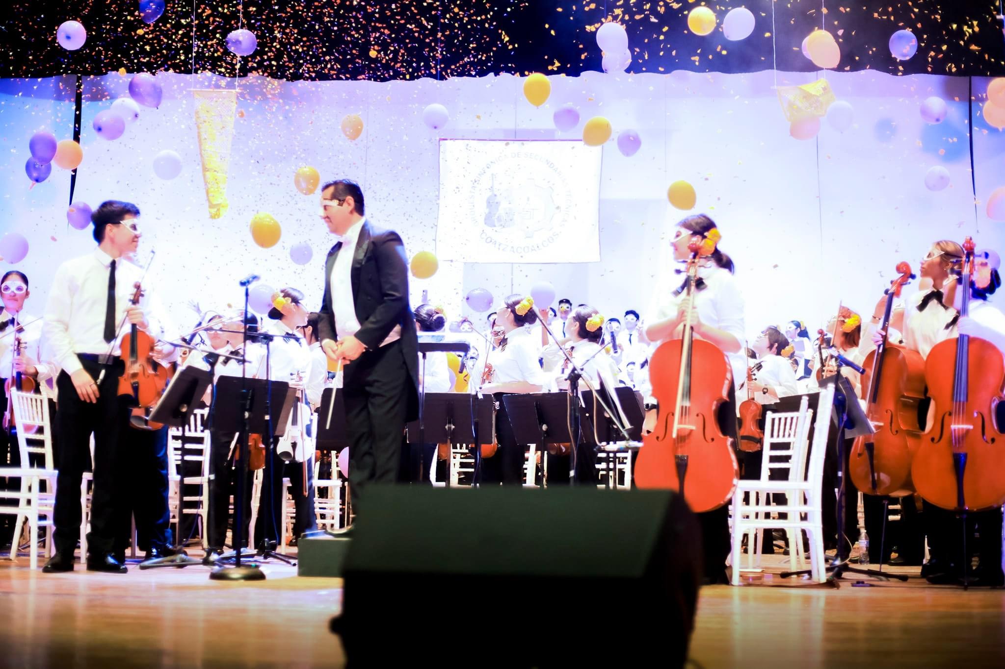 Se robaron 10 violines en la ETI 73 de Villa Allende