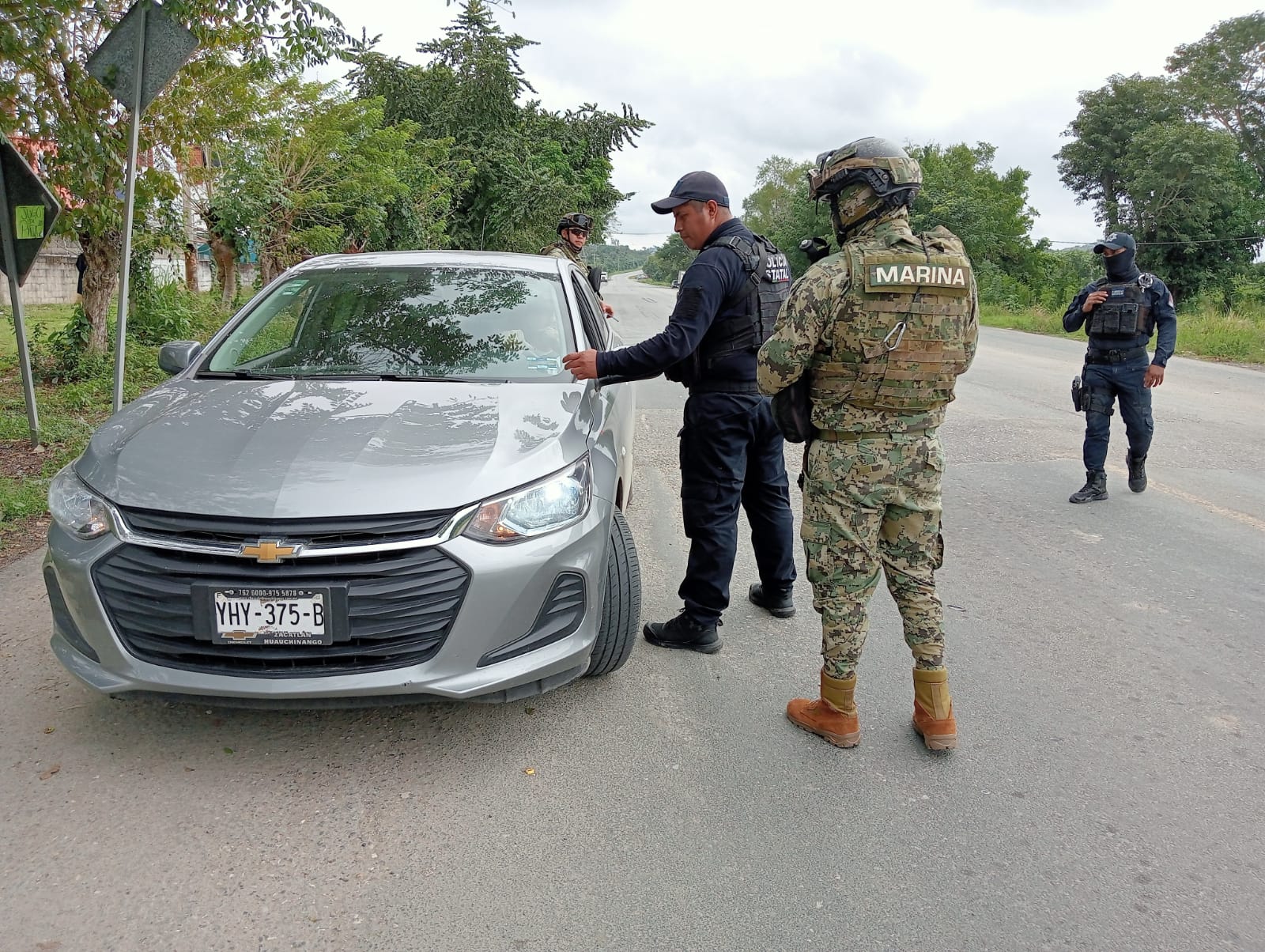 Veracruz, blinda sus carreteras para combatir atracos a transportistas