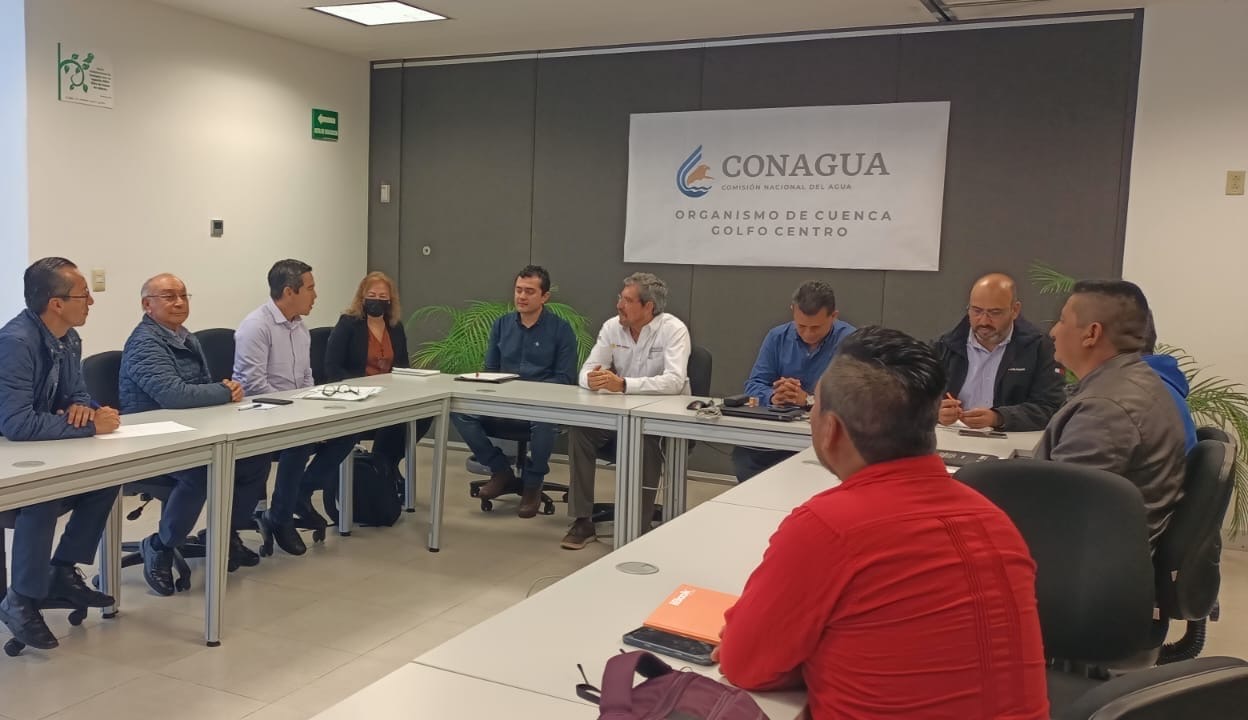 Se reúnen agentes municipales con el director de la CONAGUA