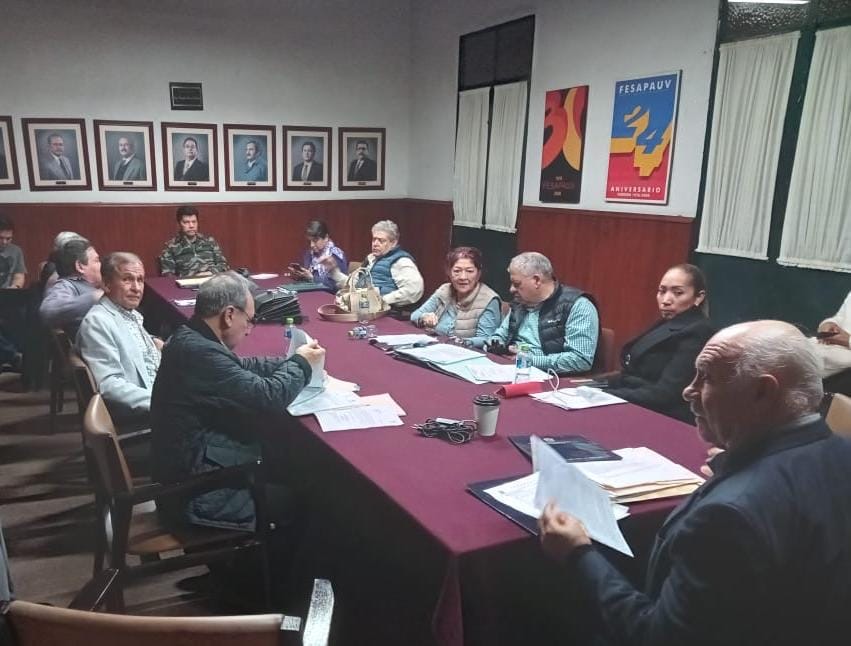 Grave que CECOL intervenga en negociaciones entre Fesapauv y UV: Levet