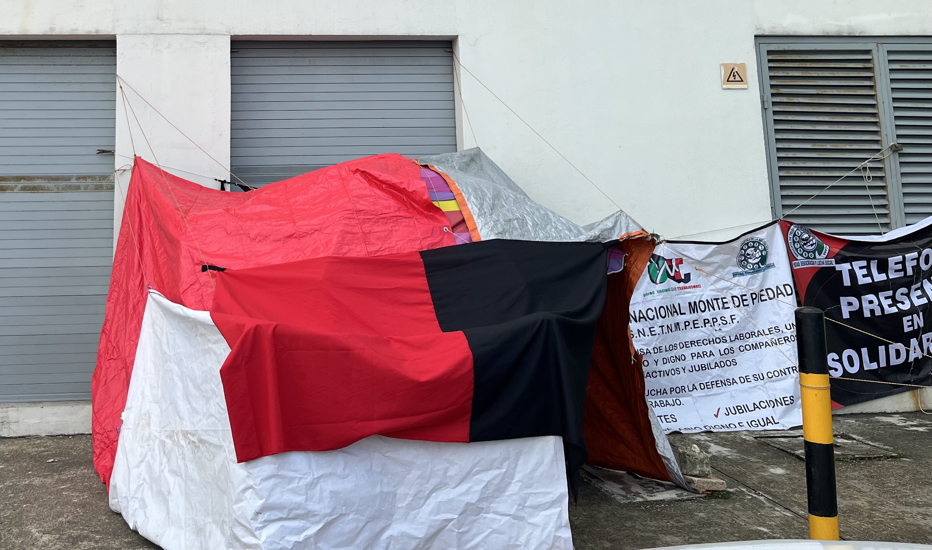 Clientes de Monte de Piedad están desesperados, quieren sus prendas