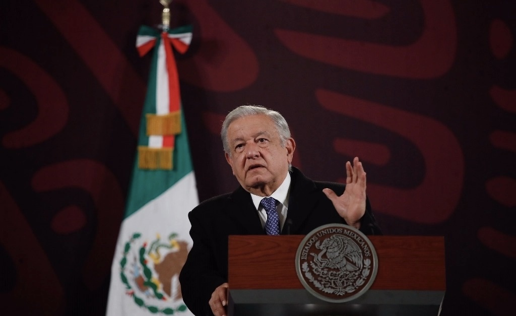 Youtube baja video de AMLO por acoso
