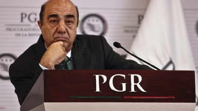 Otorgan prisión domiciliaria a Murillo Karam