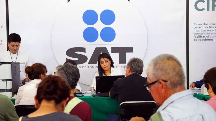 Acusan contadores ineficiencia en el portal del SAT