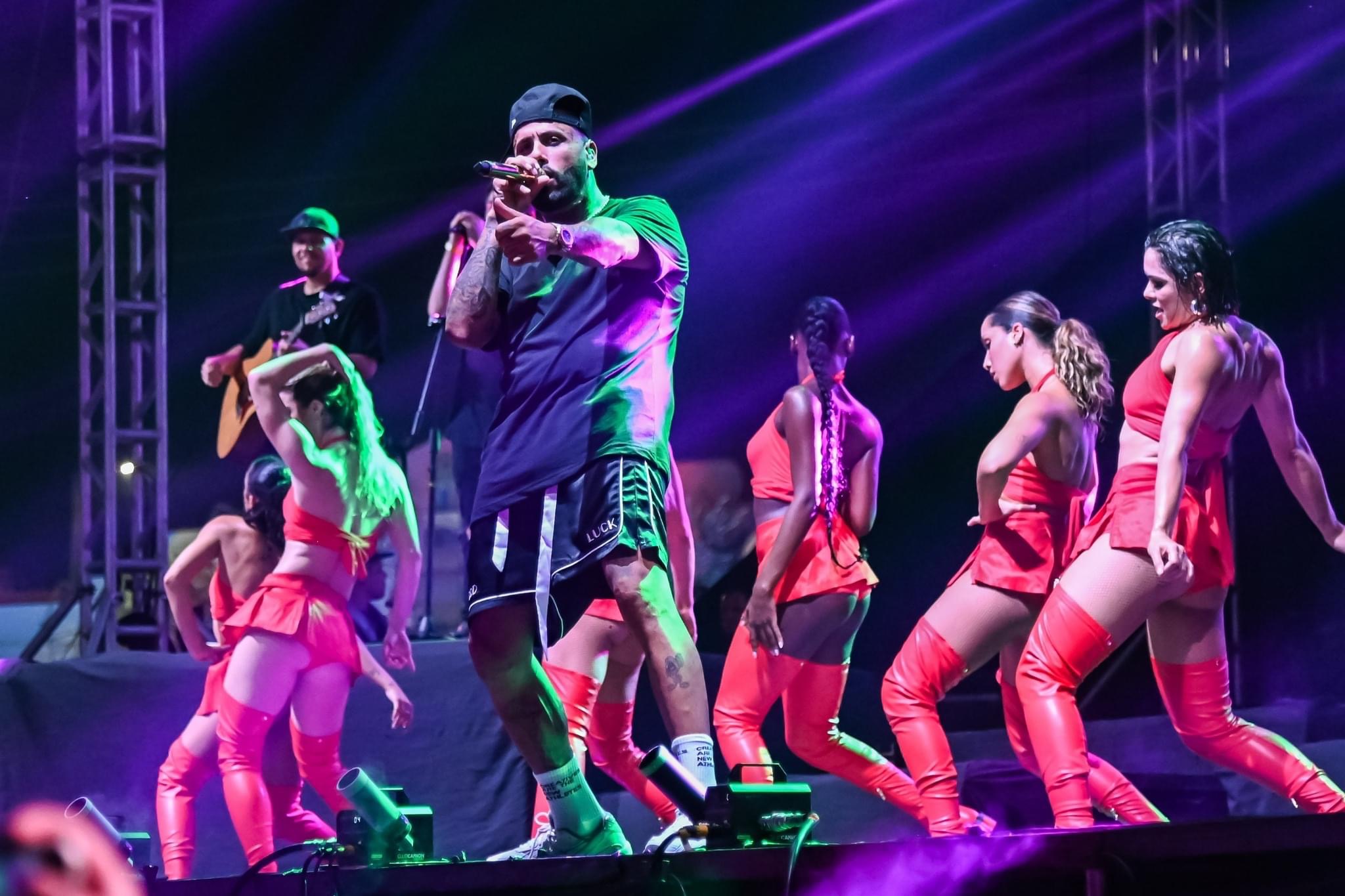 Cierra Nicky Jam con lleno total la #FeriaCoatza2024