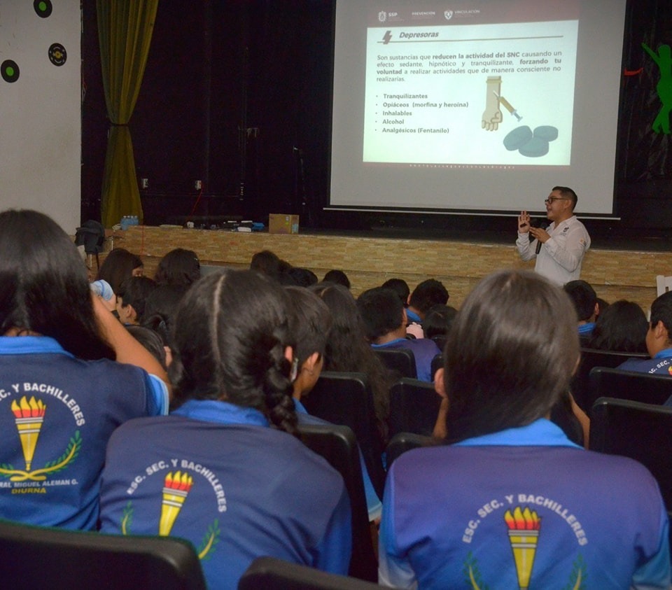 Promueven ¡No te la juegues con las drogas! entre alumnos de educación básica