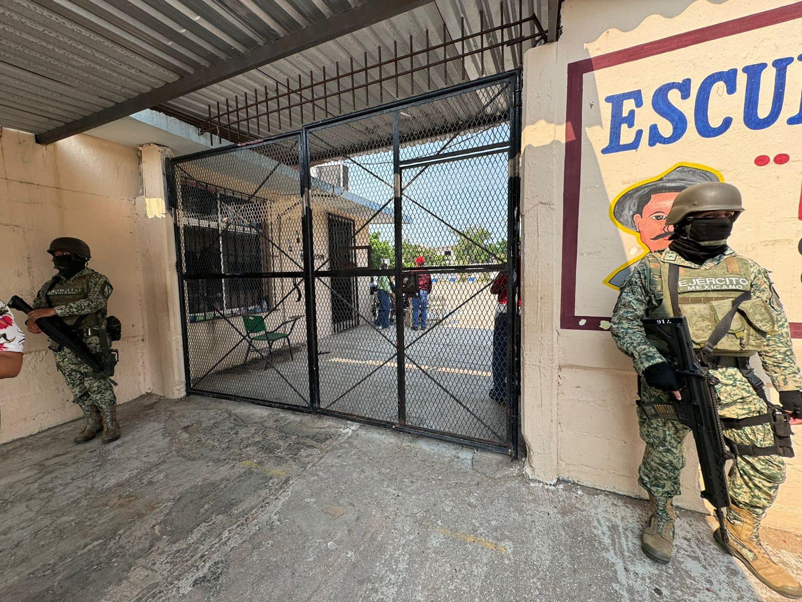 Realizan Mesa de Seguridad en escuela que presuntamente recibió amenaza del hampa