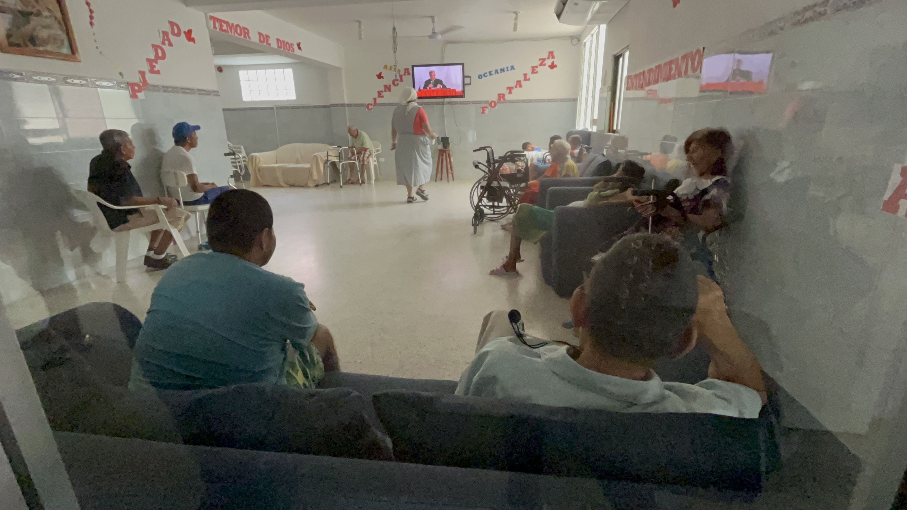 Asilo del Perpetuo Socorro de Coatzacoalcos, requiere de ventiladores para los abuelitos