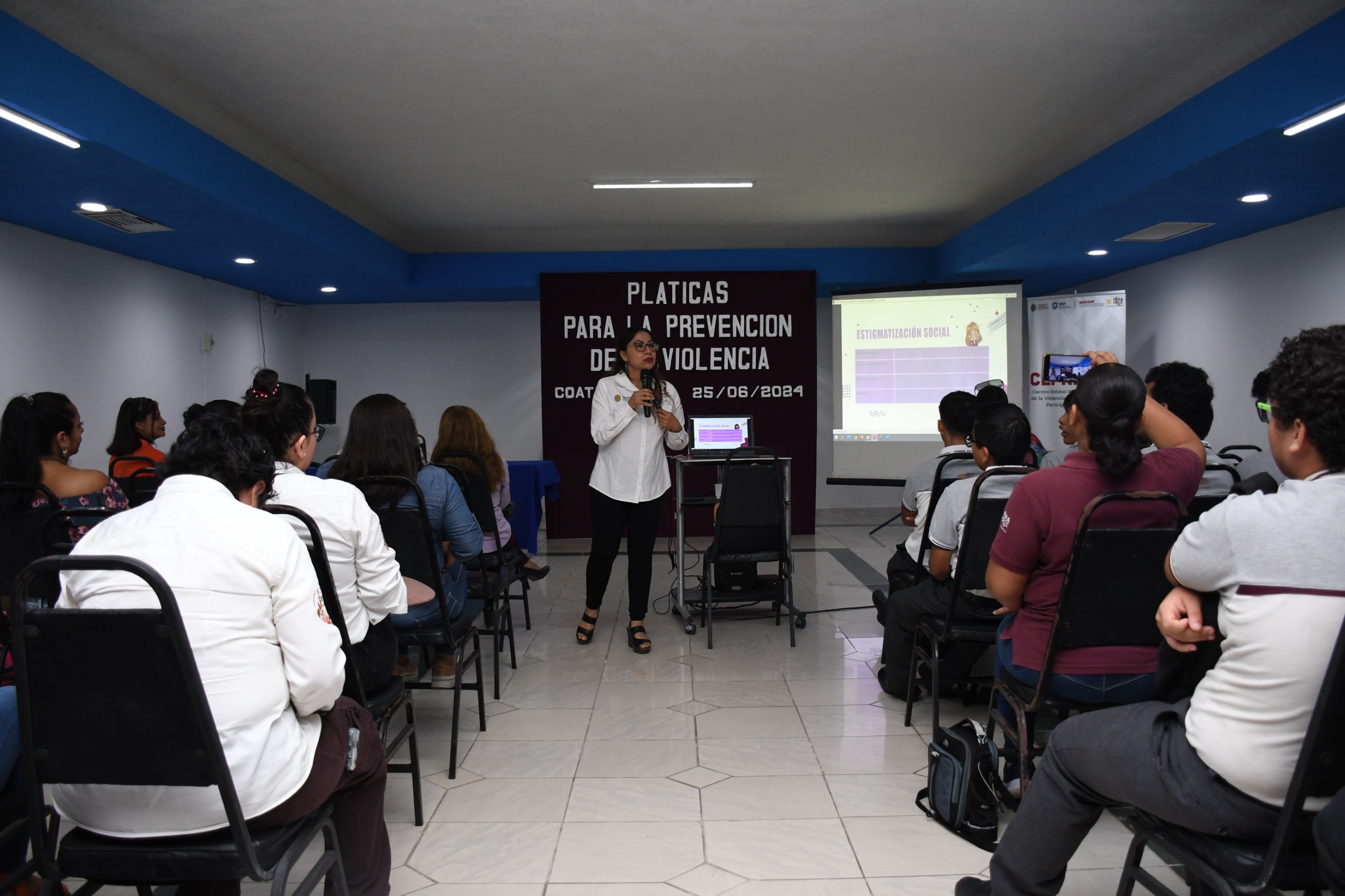 Promueven planificación de una vida responsable en adolescentes