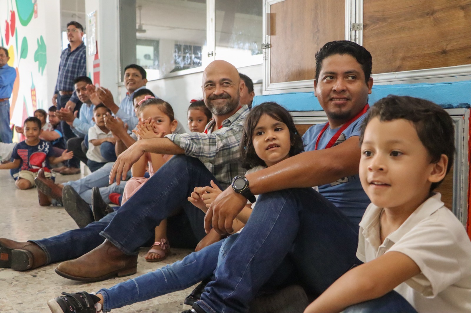 Celebra DIF Coatzacoalcos a los papás del CADI Eva Sámano