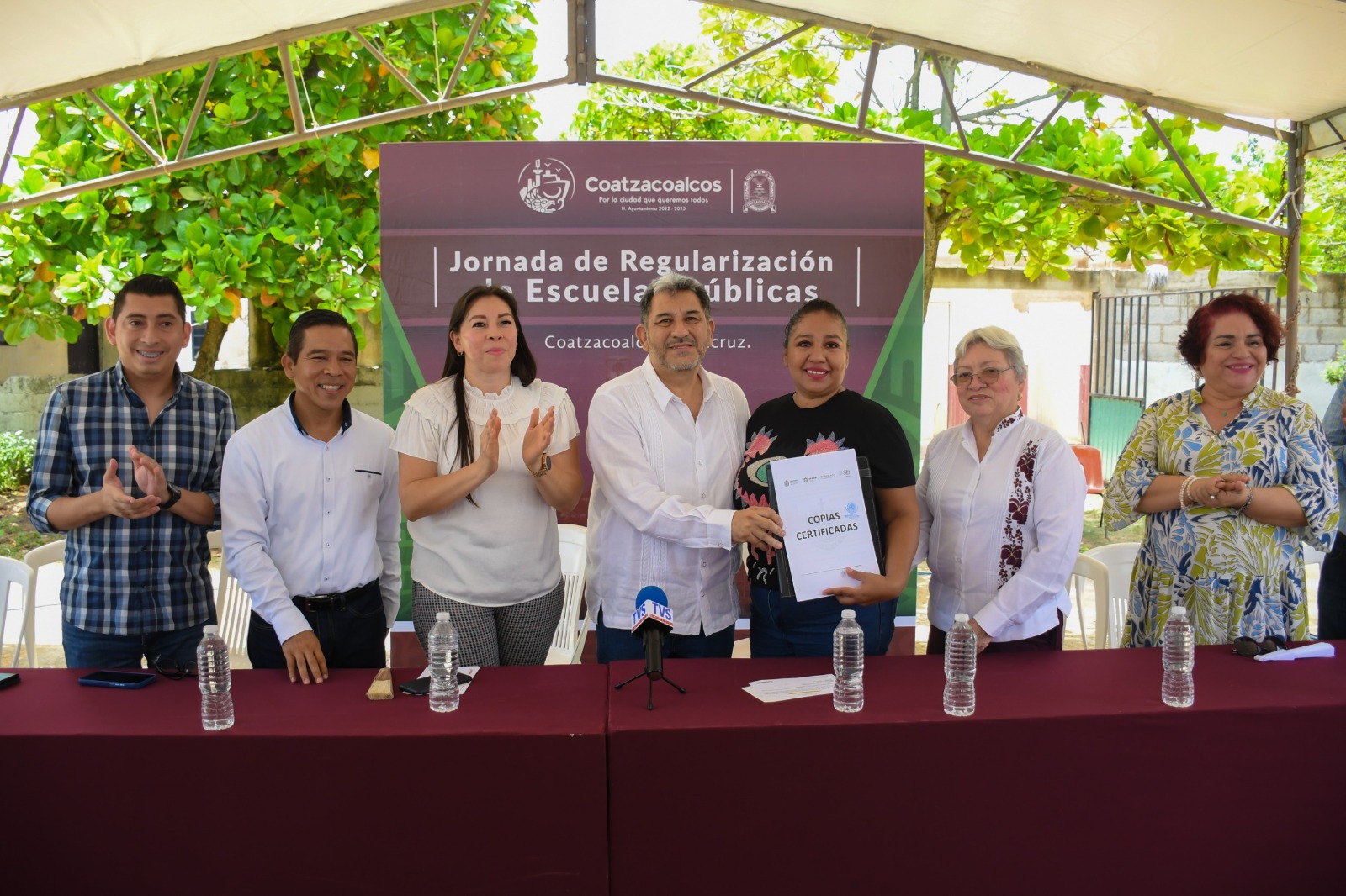 Otorga Coatzacoalcos certeza jurídica a instituciones educativas en villa Allende