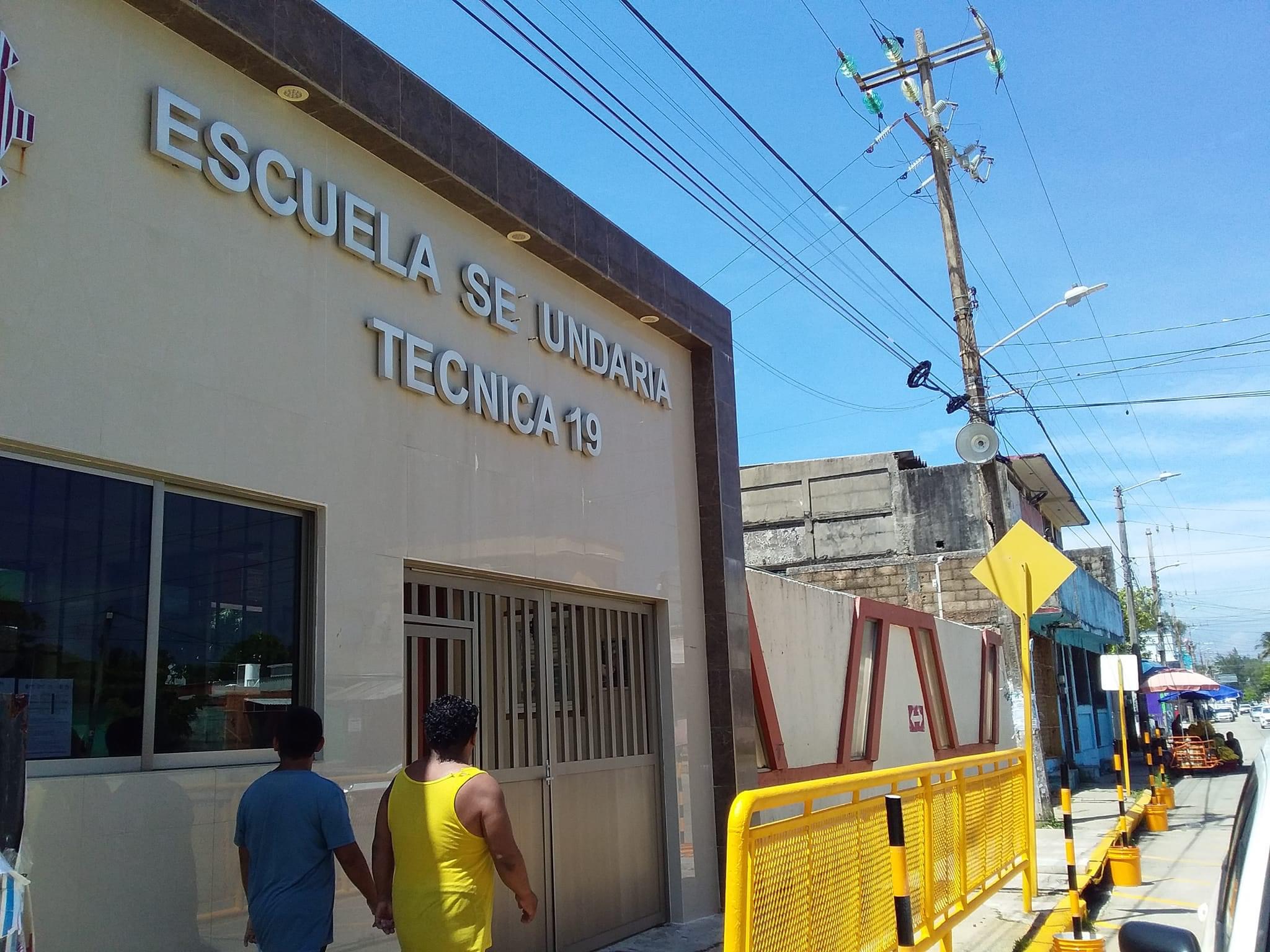 Estudiantes de Coatzacoalcos competirán en el concurso internacional de robótica en China y Tailandia