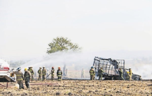 Ordeña diaria equivale a llenar ¡100 mil autos!