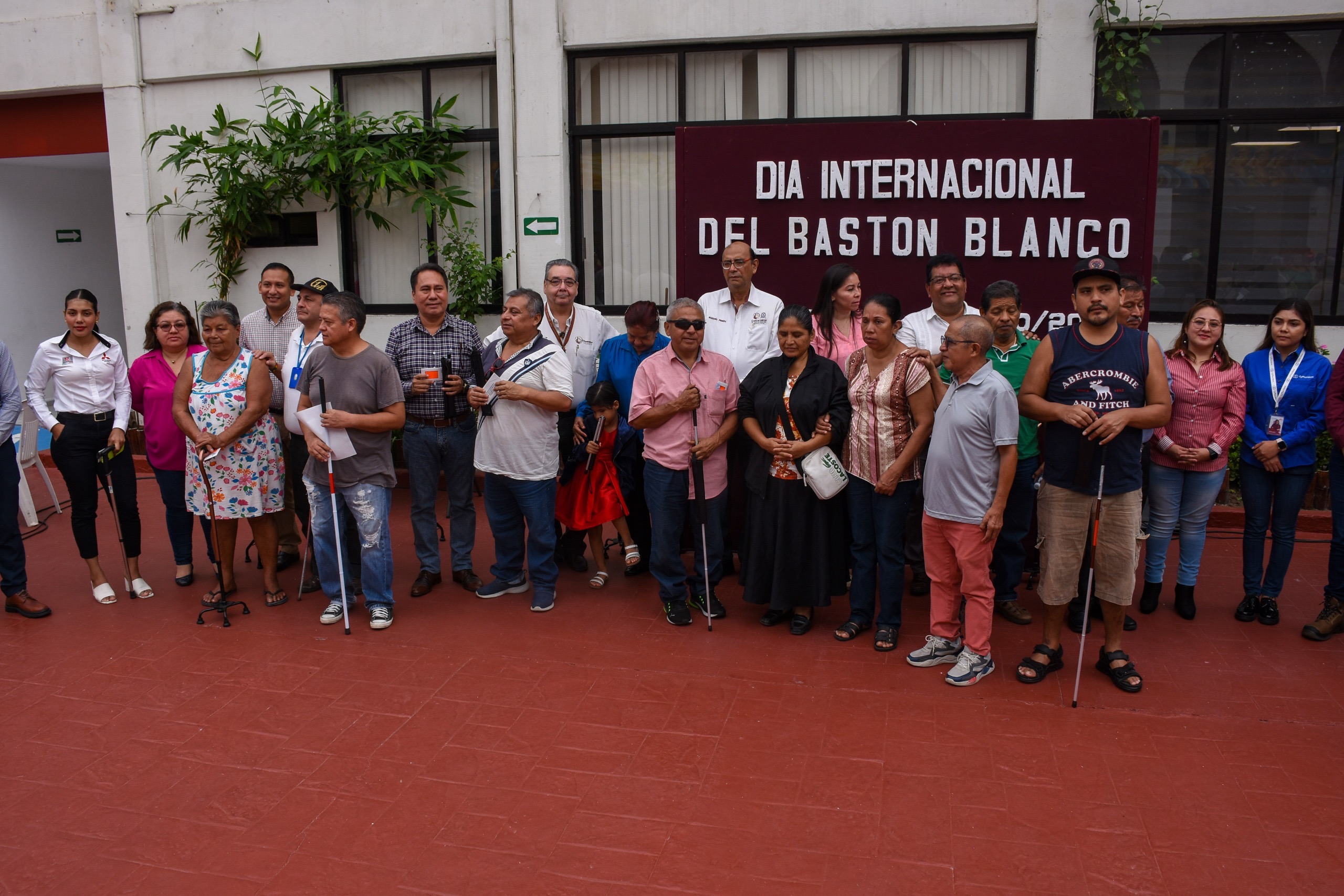 Conmemora Coatzacoalcos el ‘Día Mundial del Bastón Blanco’