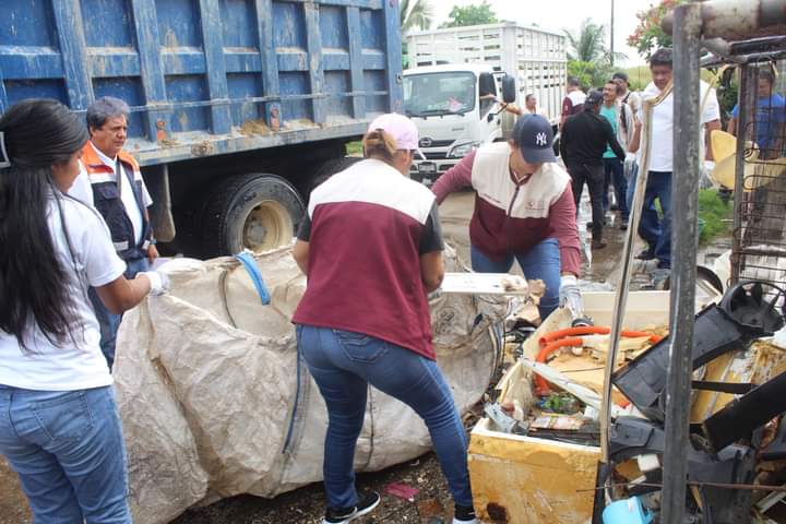 Trabaja Gobierno de Coatzacoalcos en prevenir el dengue, zika y chikungunya