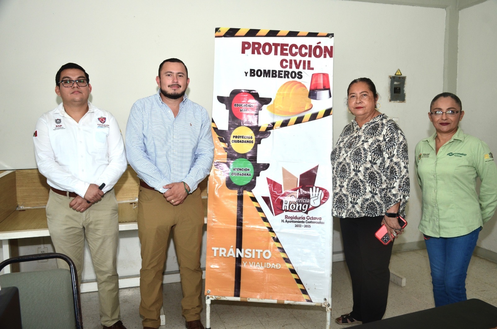 Brindan plática ¡No te la juegues con las drogas! a alumnos del Conalep 058