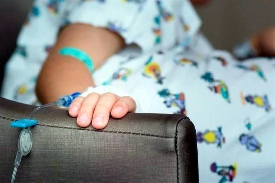 Faltan más oncológicos, denuncian activistas