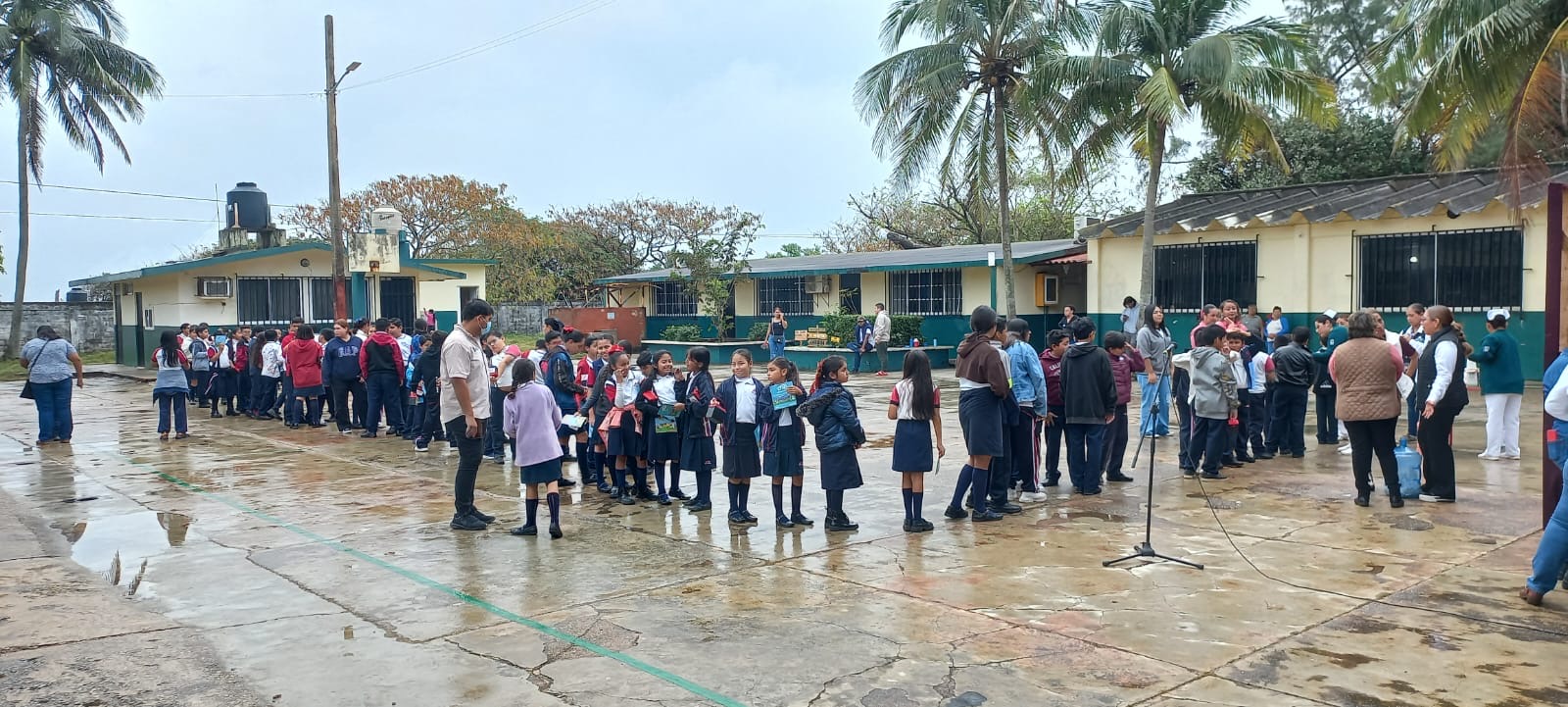 Escuelas del poniente de Coatzacoalcos, las más saturadas por preinscripciones