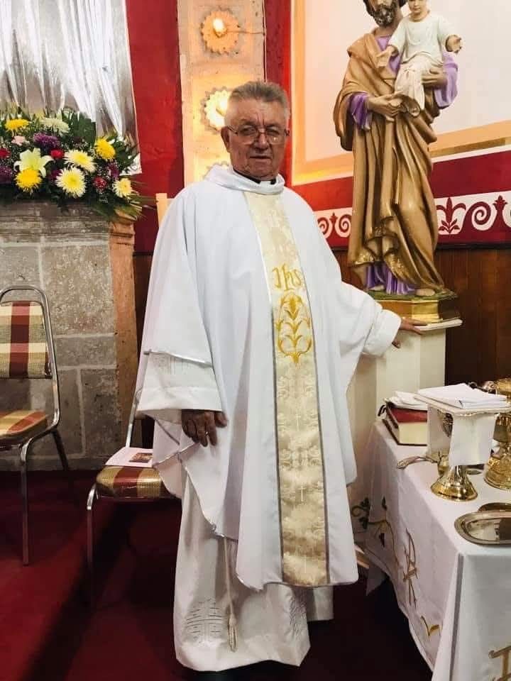 Sigue delicado el padre Uriel Medina tras sufrir un infarto, reporta la Diócesis de Coatzacoalcos