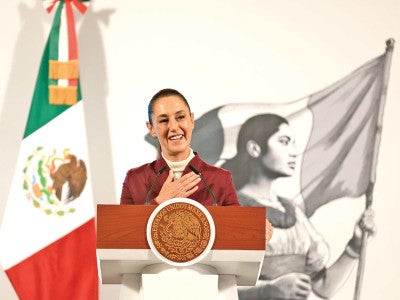 Sheinbaum: INE se extralimitó; habrá reforma; consejeros se oponen a la 4T, acusó