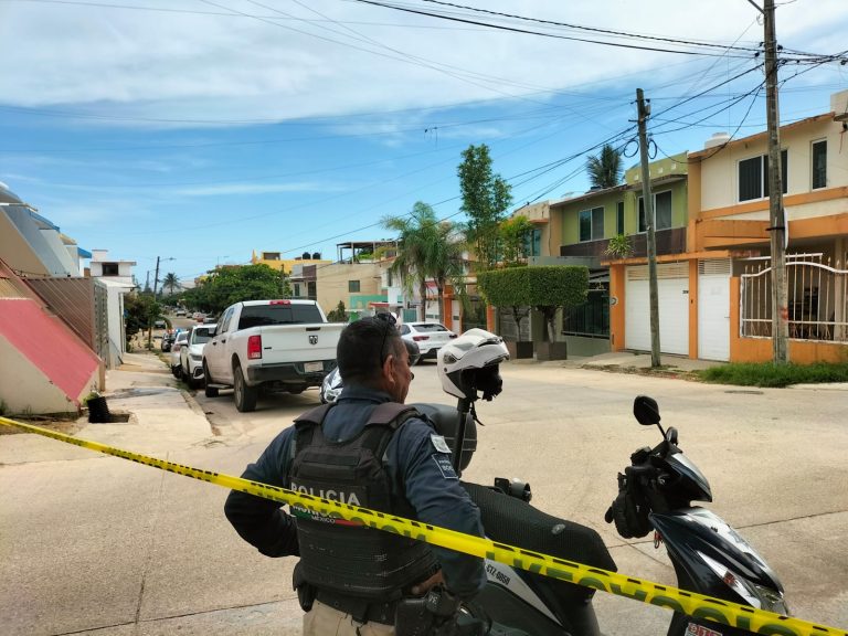 Presunto ladrón es abatido tras intento de asalto en fraccionamiento de Coatzacoalcos