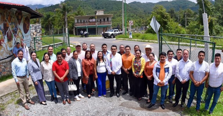 Cambio en Veracruz se consolida con nuevas autoridades municipales: Esteban Bautista