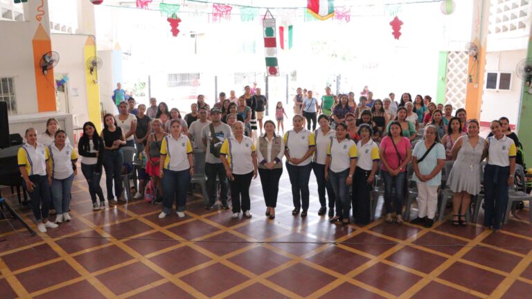 DIF Coatzacoalcos impulsa plática preventiva sobre acoso escolar, maltrato infantil y agresión sexual
