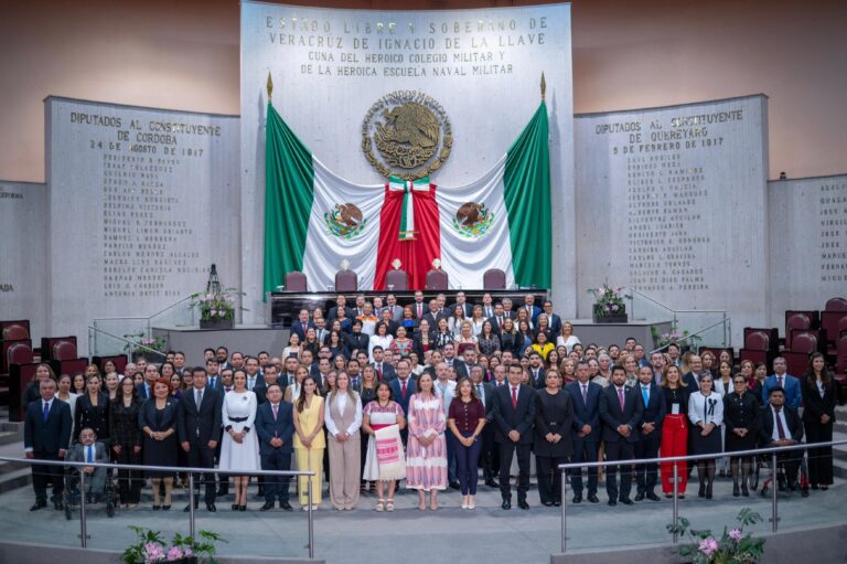 Congreso toma inédita protesta de ley a integrantes del Poder Judicial electos por voto popular