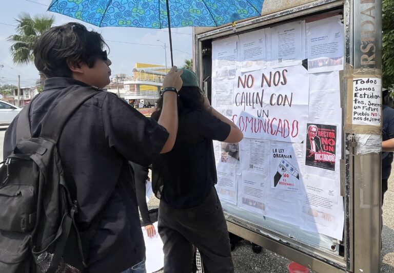 Estudiantes de la UV rechazan “prórroga ilegal” del rector por no cumplir la edad máxima